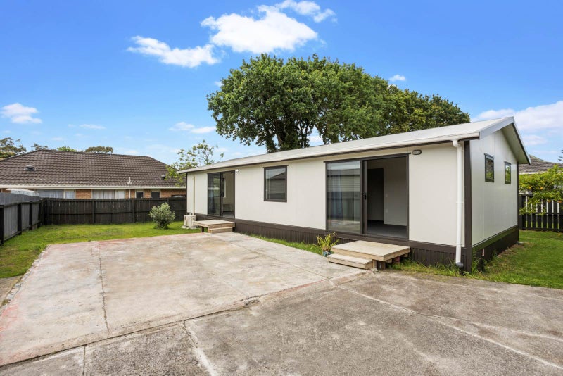 22 Growers Lane, Mangere East, Auckland - Carousel 2