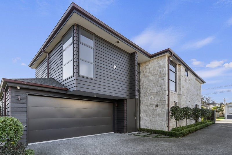 10 Greenfield Road, Epsom, Auckland - Carousel 1