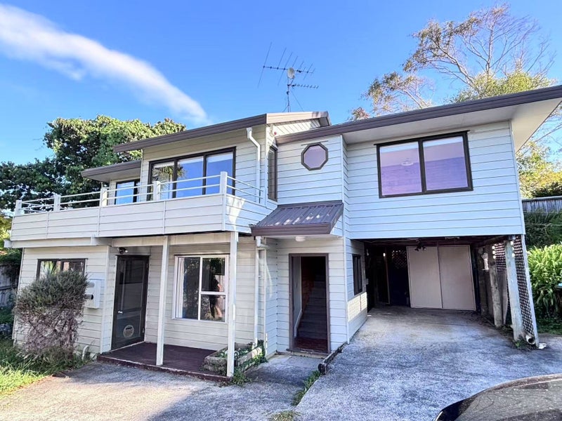17A Ngatiawa Street, One Tree Hill, Auckland - Carousel 1