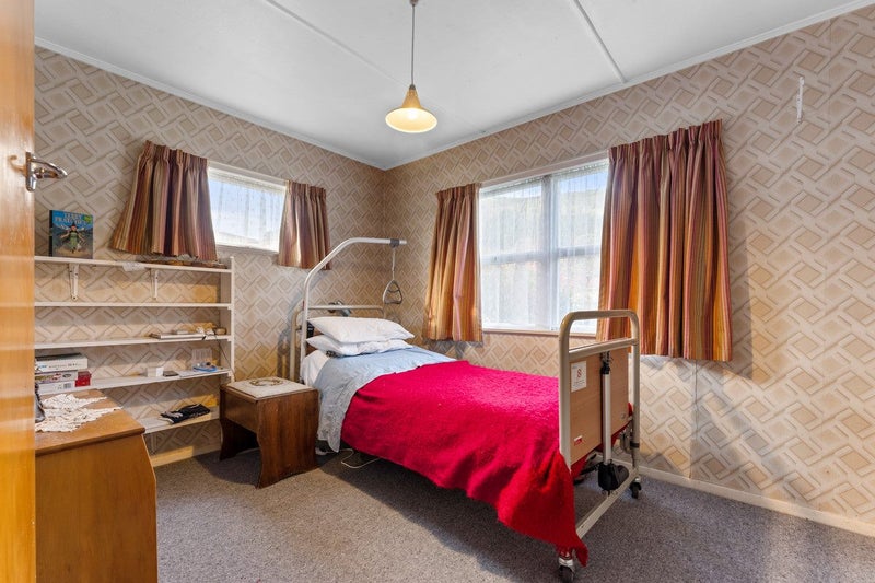 14 North Road, The Wood, Nelson - Carousel 13