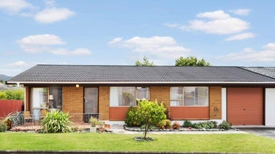 4/9 Evans Road, Glen Eden, Auckland - Carousel 1
