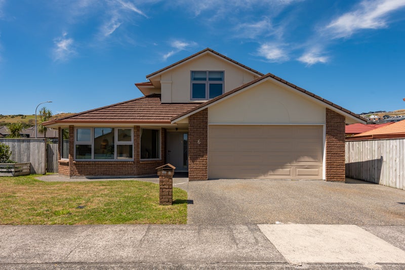 6 Black Pine Road, Woodridge, Wellington - Carousel 1