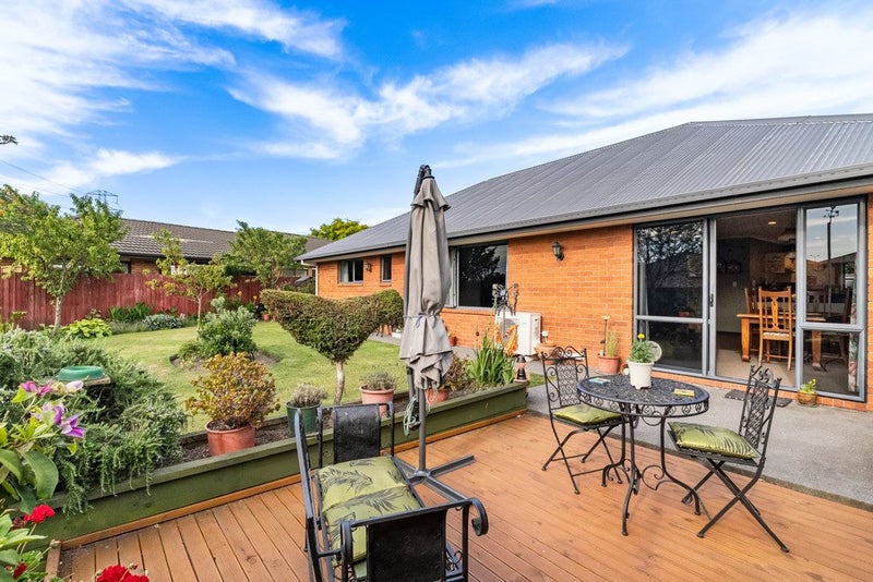 7 Wendy Place, Heathcote Valley, Christchurch - Carousel 2