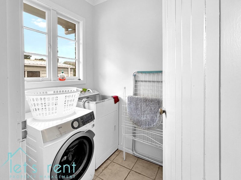 16 Nolan Road, Greenlane, Auckland - Carousel 16