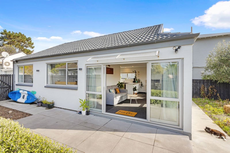 1/41 Bowhill Road, New Brighton, Christchurch - Carousel 1
