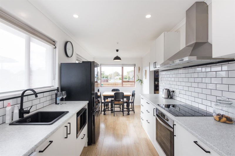 29 Alexander Street, Awapuni, Palmerston North - Carousel 2