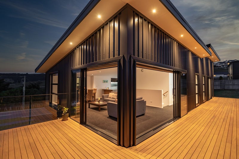 12 Caldberg Close, Westmorland, Christchurch - Carousel 2