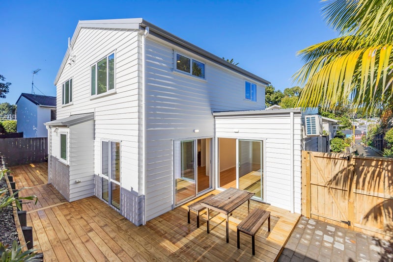 594A Mount Albert Road, Royal Oak, Auckland - Carousel 1