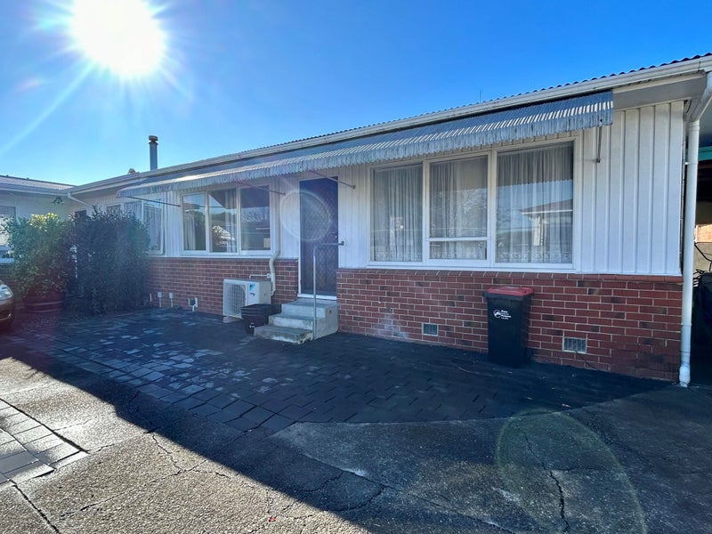 2/267 Kennedy Road, Onekawa, Napier - Carousel 1