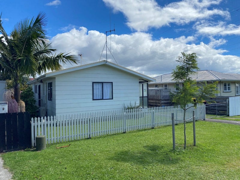 1A Lisbon Street, Greerton, Tauranga - Carousel 2