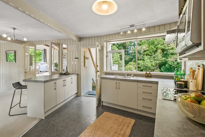 4 Elizabeth Place, Ferndale, New Plymouth - Carousel 2