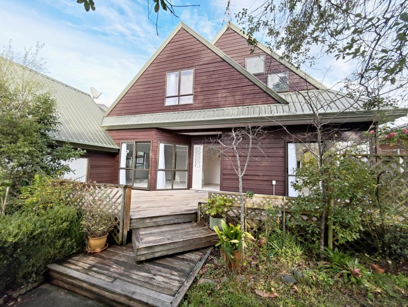 2/51 Knightsbridge Drive, Forrest Hill, Auckland - Carousel 1