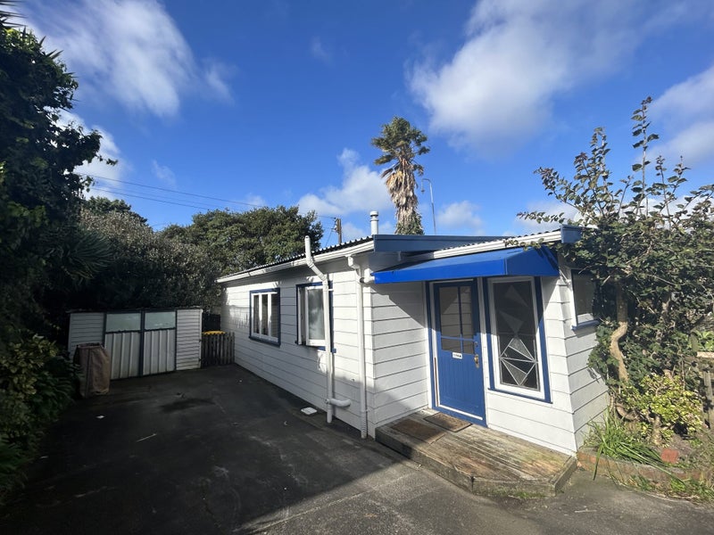 1/178 Waimumu Road, Massey, Auckland - Carousel 1