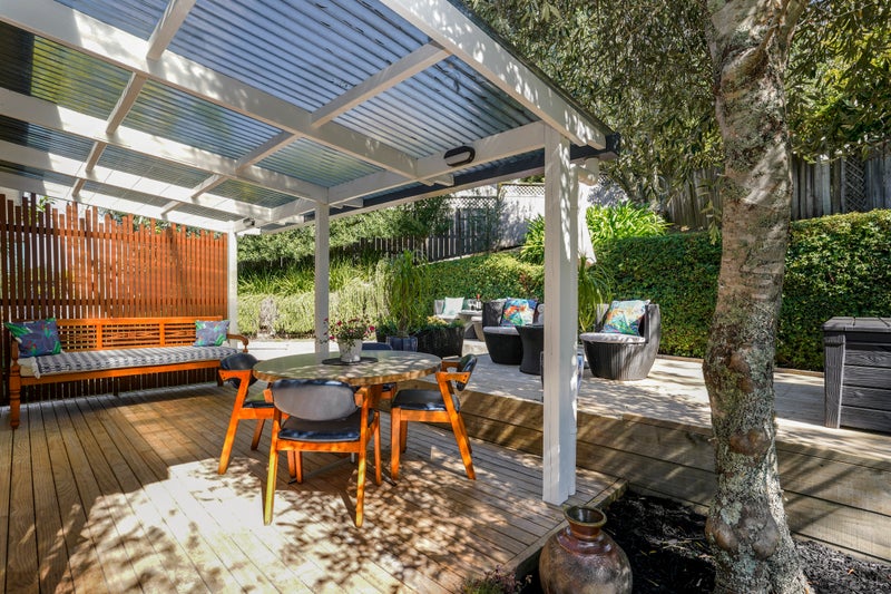 130A Monarch Ave, Hillcrest, North Shore City - Carousel 2