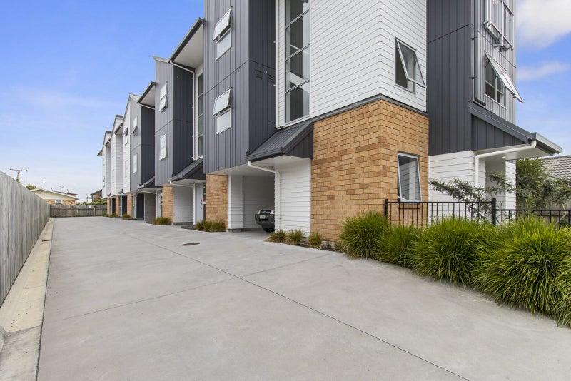 6/47 Cameron Road, Hamilton East, Hamilton - Carousel 2