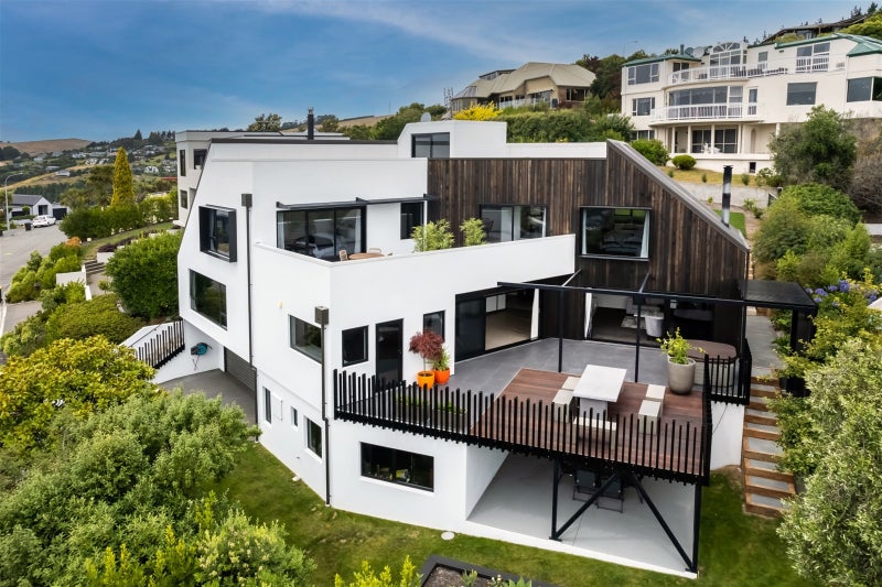 2 Scarff Place, Cashmere, Christchurch - Carousel 1