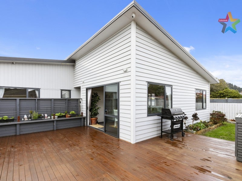 51 Fraser Colman Grove, Wainuiomata, Lower Hutt - Carousel 20