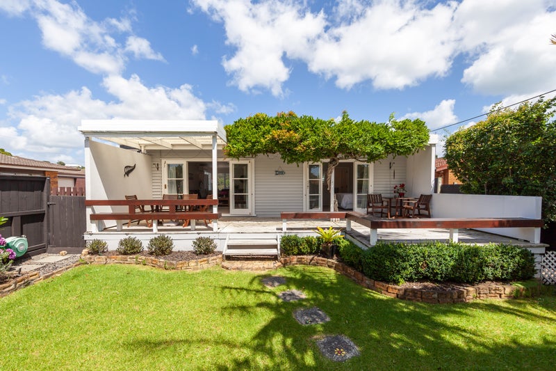 60A Ladies Mile, Manly, Whangaparaoa - Carousel 1