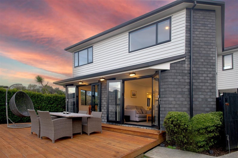 36 Kurth Crescent, Silverstream, Upper Hutt - Carousel 2