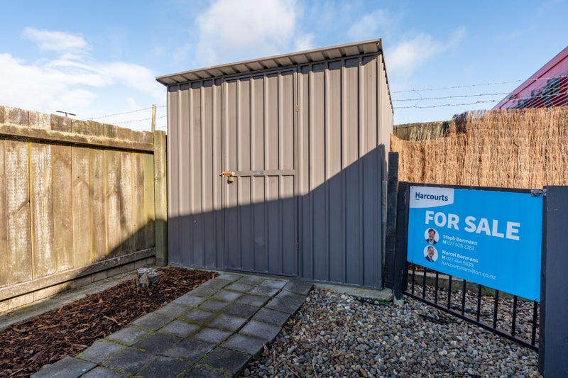 9F Cameron Road, Hamilton East, Hamilton - Carousel 23