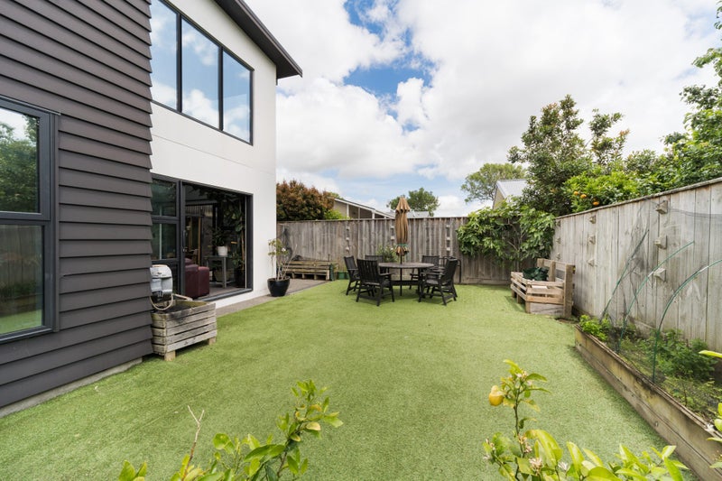 22 Colombo Street, Hokowhitu, Palmerston North - Carousel 2