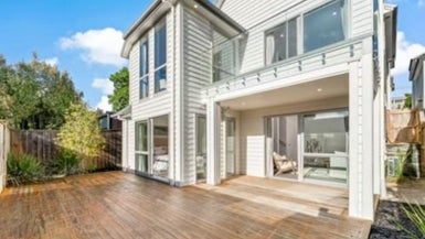 11B Manuwai Road, Torbay, Auckland - Carousel 1