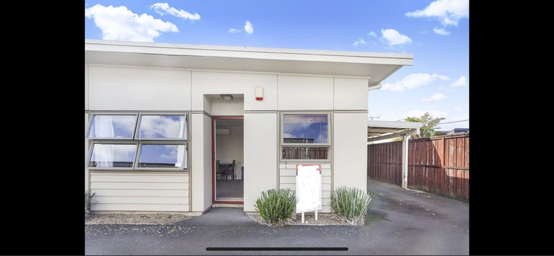 8A Ford Street, Hamilton East, Hamilton - Carousel 2