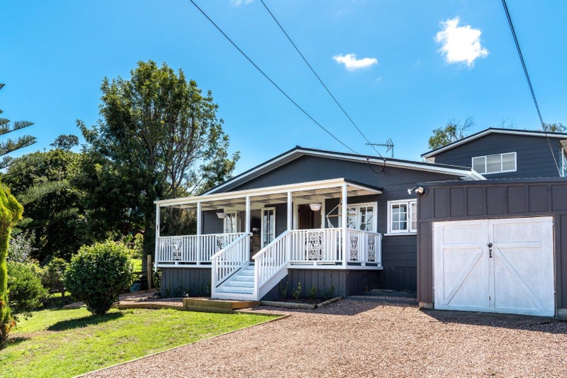25 Alison Road, Surfdale, Waiheke Island - Carousel 17