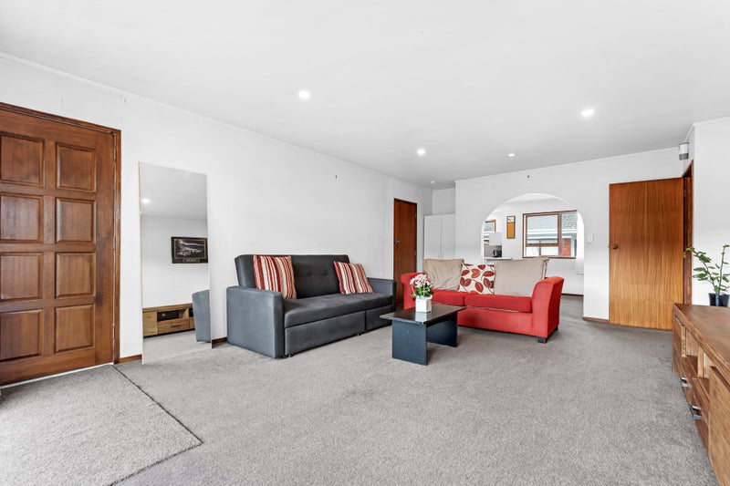 1/8 Aberfeldy Avenue, Highland Park, Auckland - Carousel 2