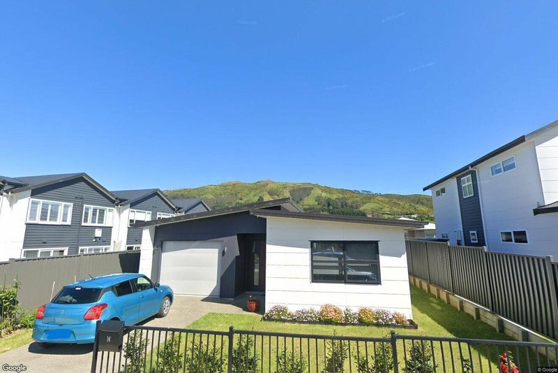 14 Torea Place, Kenepuru, Porirua - Carousel 1