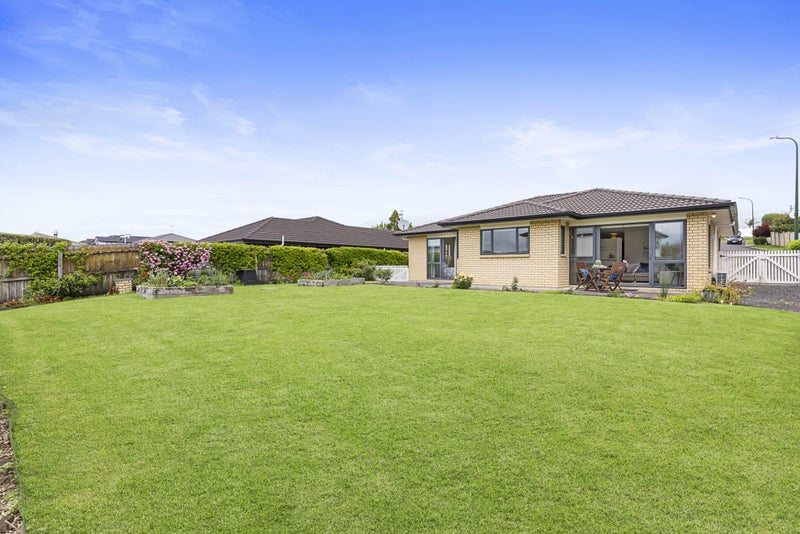 7 The Way, Beachlands, Auckland - Carousel 2