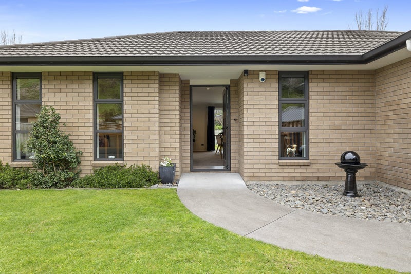 38 Magnolia Drive, Westown, New Plymouth - Carousel 2