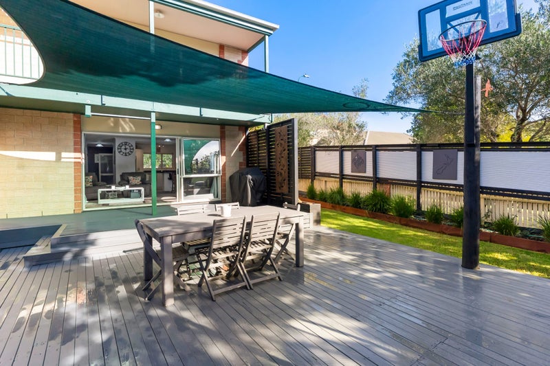 1/27 Lucienne Drive, Ranui, Auckland - Carousel 1