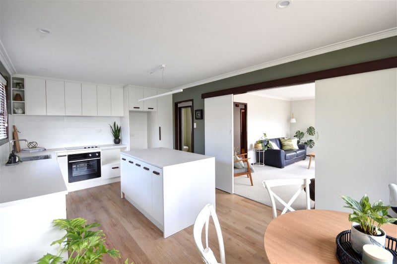 18C Ings Avenue, Saint Clair, Dunedin - Carousel 1