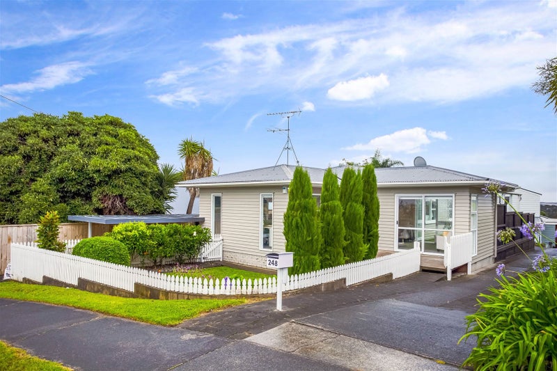 1/248 Sunset Road, Windsor Park, Auckland - Carousel 1