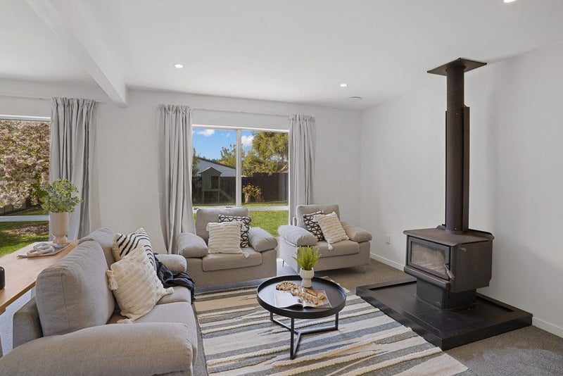 19 Glen Place, Parklands, Christchurch - Carousel 2