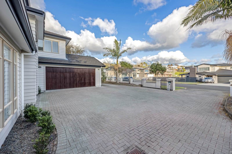 20 Point View Drive, East Tamaki Heights, Auckland - Carousel 2