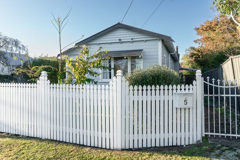 5 Seddon Street, Carterton - Carousel 25