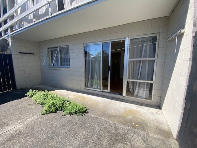 7/19 Locarno Avenue, Sandringham, Auckland - Carousel 12