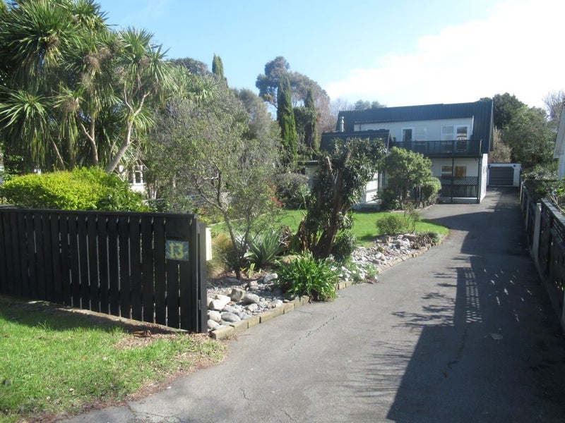 13 Moa Road, Raumati Beach, Paraparaumu - Carousel 1