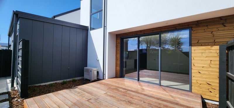 50A Whiteleigh Avenue, Addington, Christchurch - Carousel 2