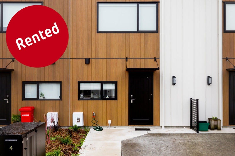4 Raeble Walkington Lane, Wallaceville, Upper Hutt - Carousel 1