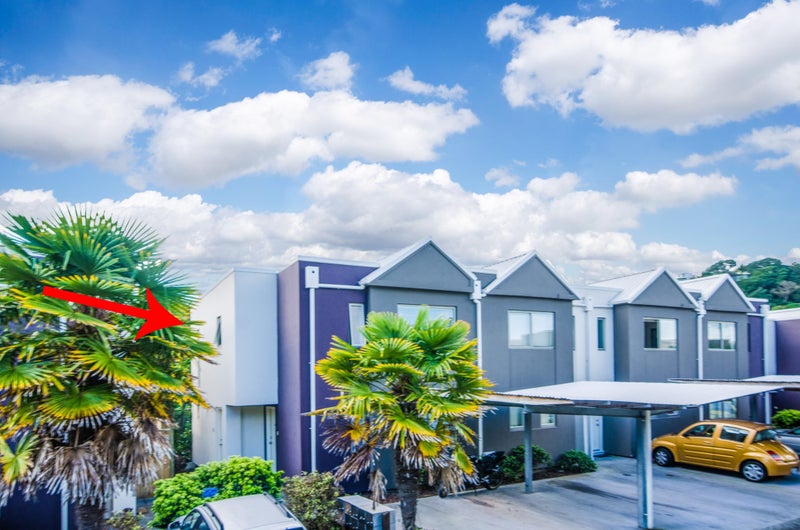 36B/21 Hunters Park Drive, Three Kings, Auckland - Carousel 1