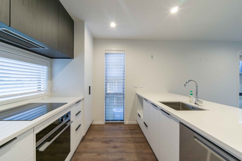 64 Jacks Landing Drive, Hamilton Lake, Hamilton - Carousel 2