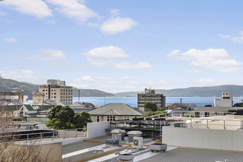 31/95 Molesworth Street, Thorndon, Wellington - Carousel 2