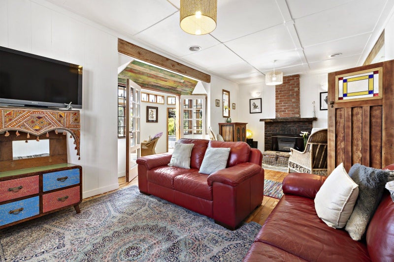 18 Mahoe Street, Eastbourne, Lower Hutt - Carousel 2