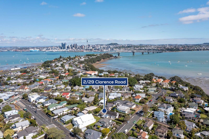 1/29 Clarence Road, Northcote Point, Auckland - Carousel 1