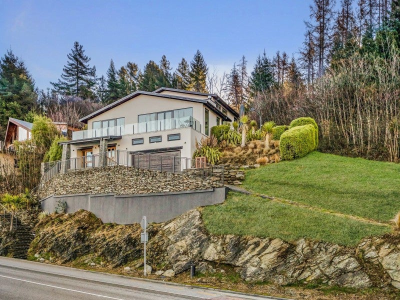 99 Hensman Road, Queenstown, Queenstown - Carousel 21