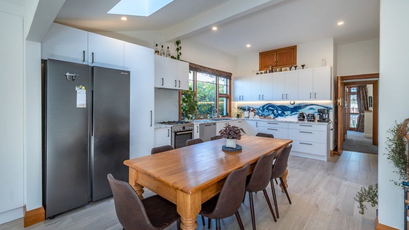 22 Severn Street, St Albans, Christchurch - Carousel 2