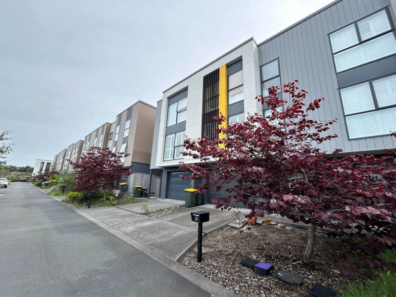 16 Charles Heaphy Lane, Stonefields, Auckland - Carousel 1